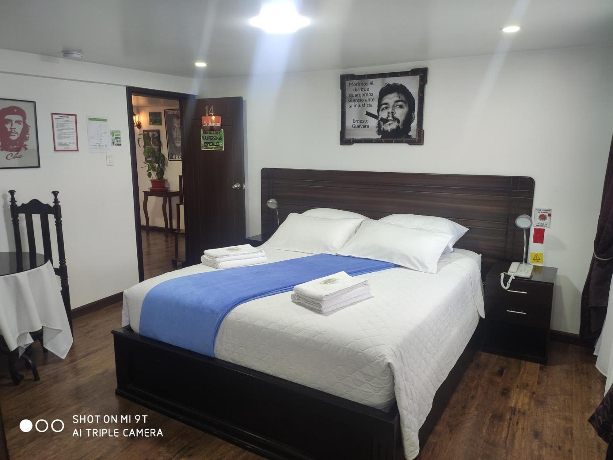 Hotel El Che No Apto Para Corruptos Azogues Room photo